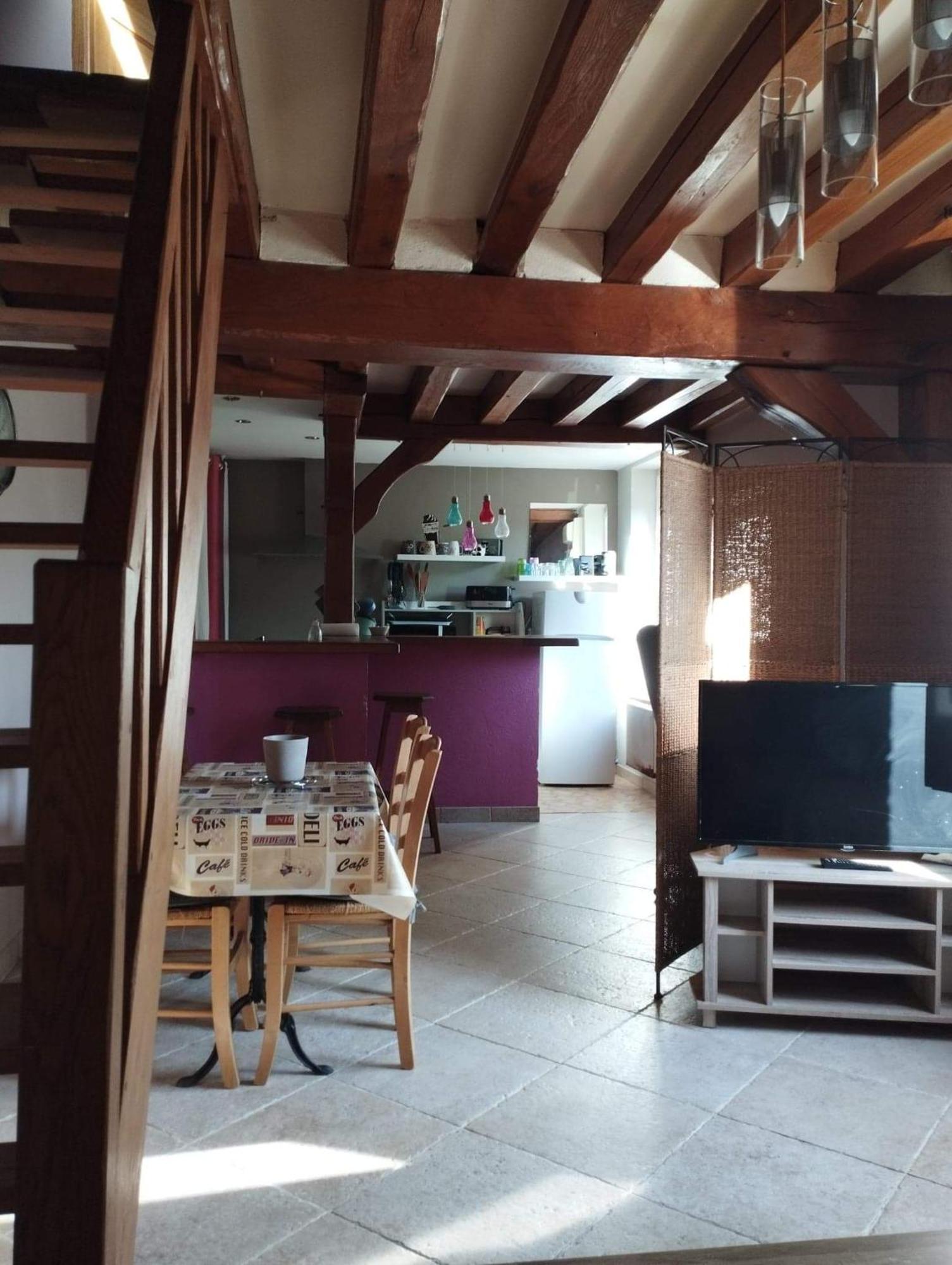 Апартаменти Charmante Petite Maison De Bourg Autry-le-Chatel Екстер'єр фото